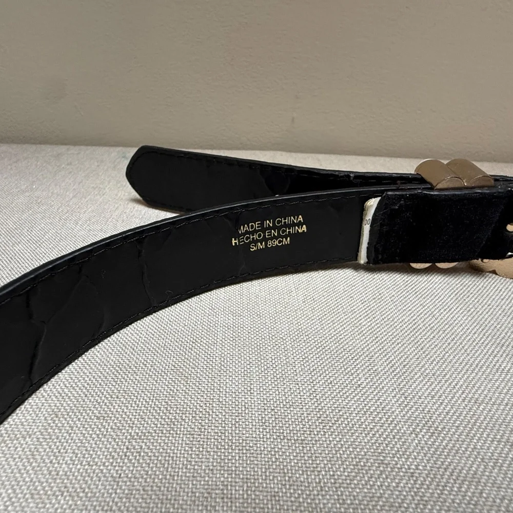 Black Velvet Belt With Faux Pearl Buckle S/M